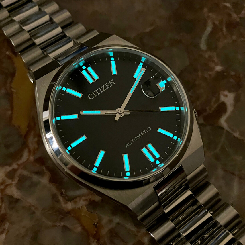 Čitelnost je vynikající také díky luminiscenci. Jedná se Natulite, vlastní luminiscenční materiál společnosti Citizen. Foto s laskavým svolením monochromewatch.com