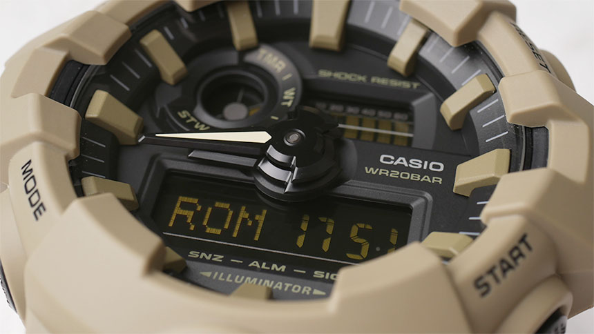 G-shock GA-700 detail na hloubku číselníku